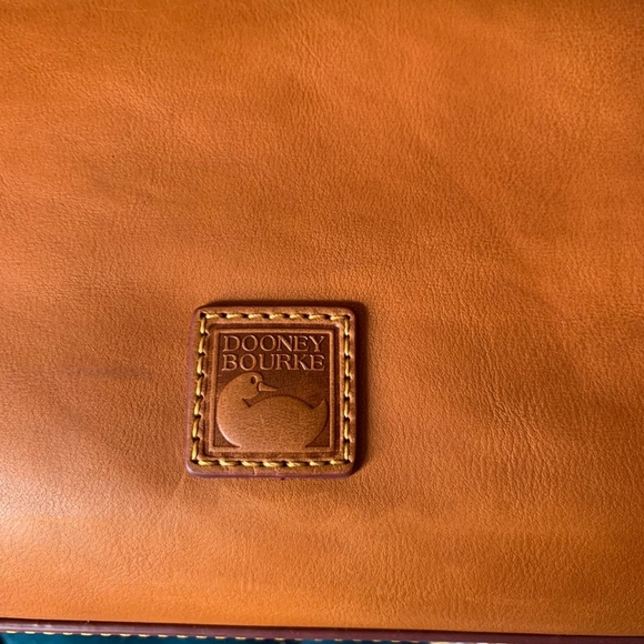 Dooney and Bourke tote